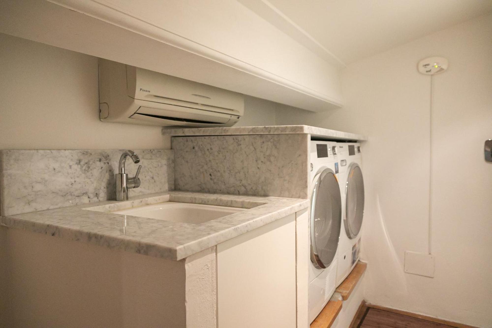 Appartement Borgo Tegolaio Terrace à Florence Extérieur photo